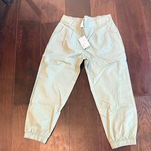 HALARA womens olive Joggers in Light Green